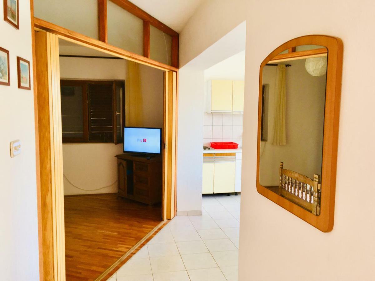 Apartmani Nina Šibenik Eksteriør billede