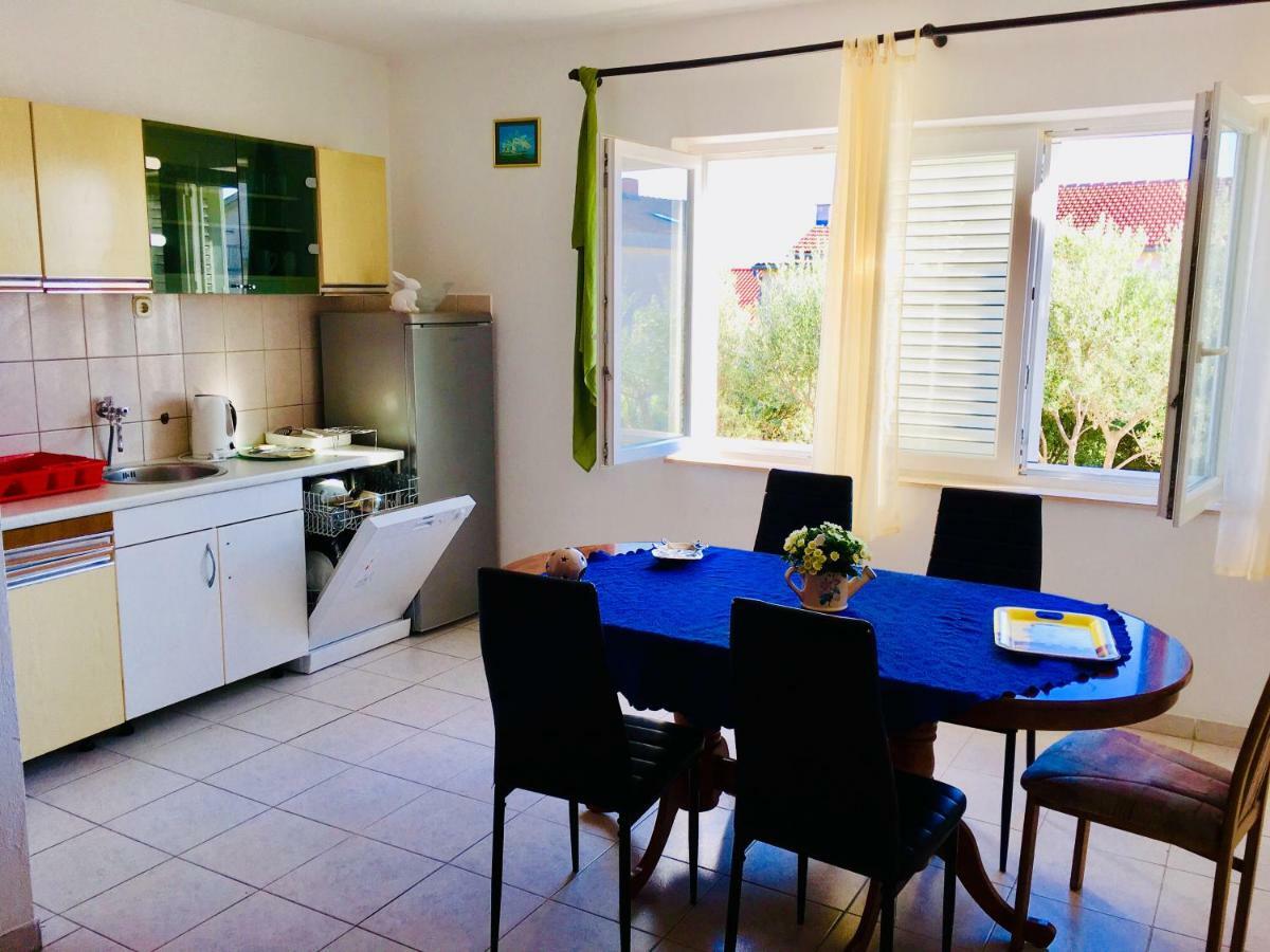 Apartmani Nina Šibenik Eksteriør billede
